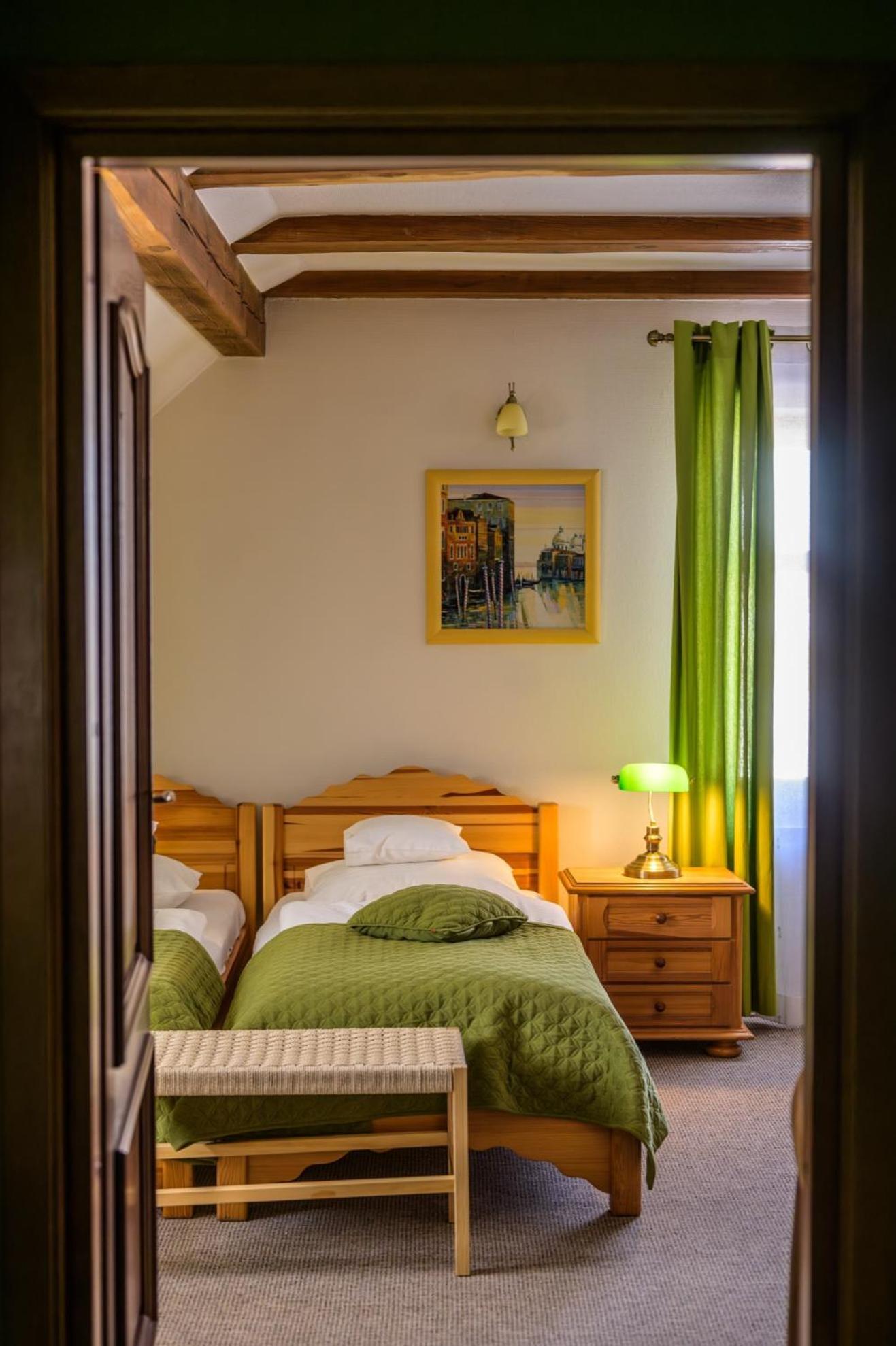 Zabi Dwor - Hotel - Restauracja - Spa Zielona Góra Esterno foto