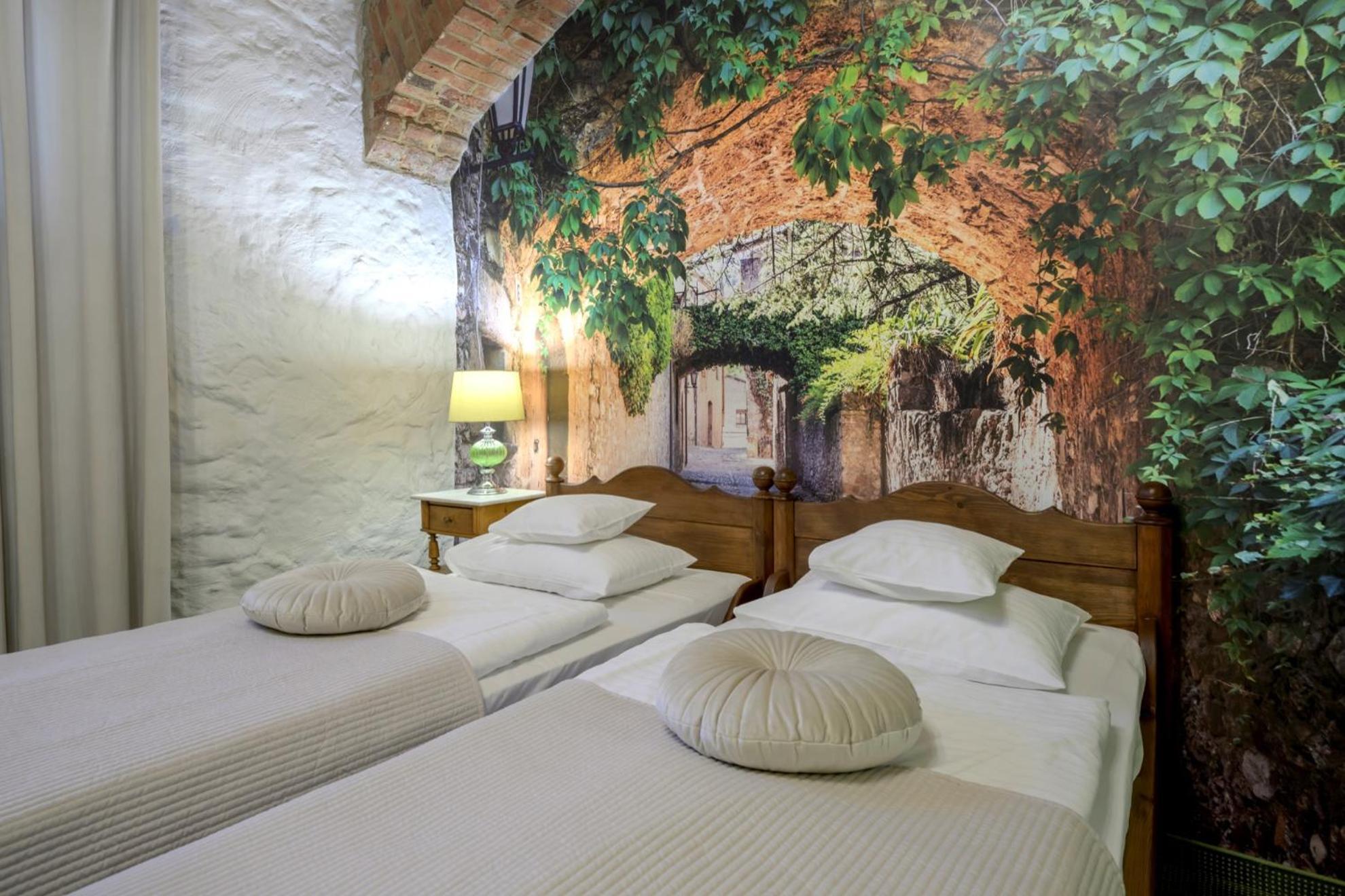 Zabi Dwor - Hotel - Restauracja - Spa Zielona Góra Esterno foto