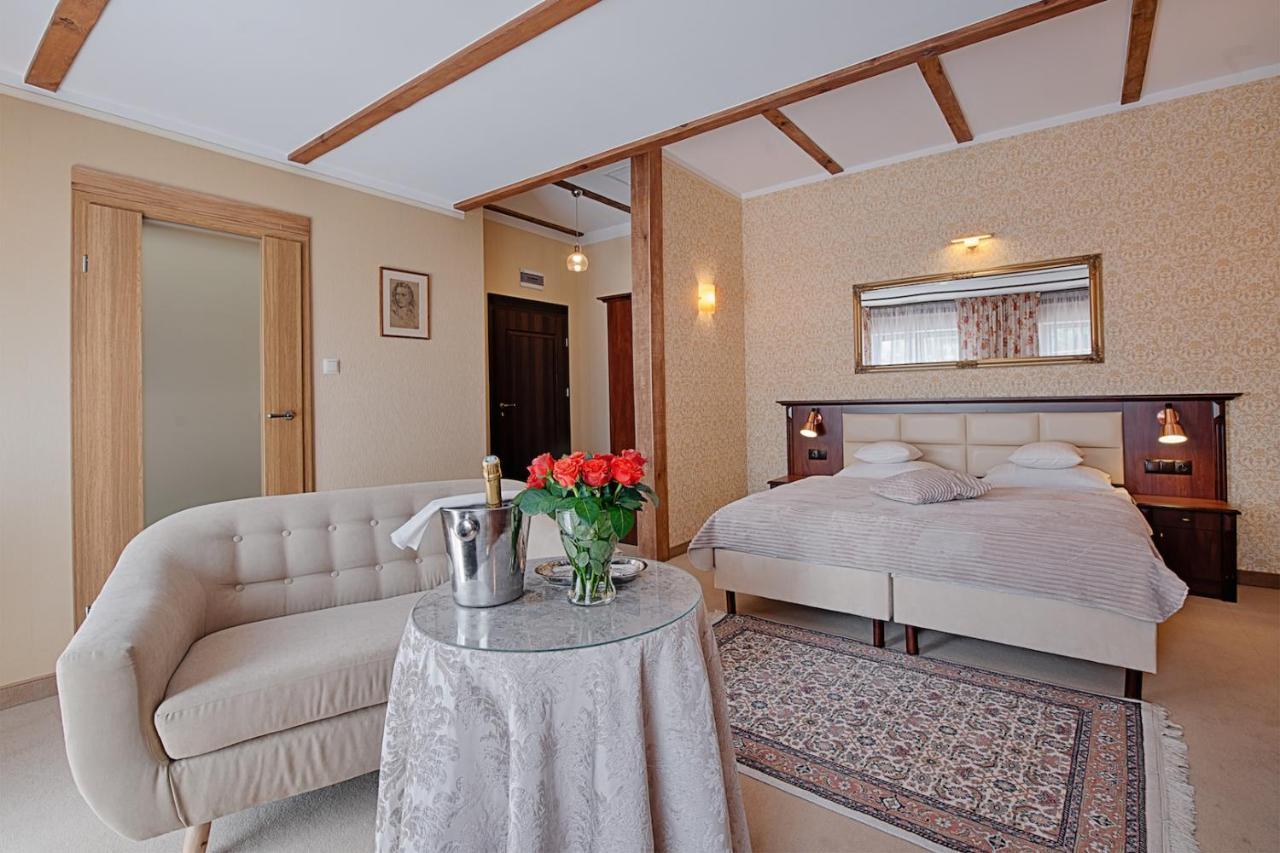 Zabi Dwor - Hotel - Restauracja - Spa Zielona Góra Esterno foto